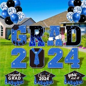 Graduation sign yard